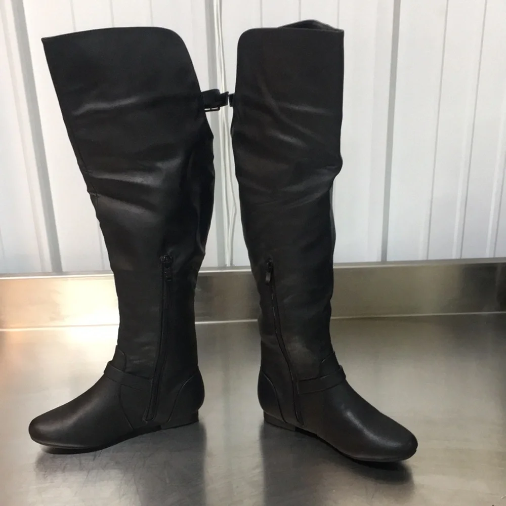 New WB Woman’s Journee Collection Black Knee-High Women's Boots